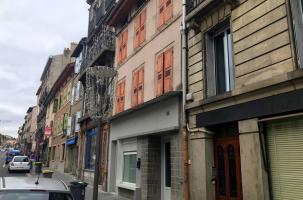 Deux appartements du 18 av. Foch au Puy servaient de lieux de prostitution.