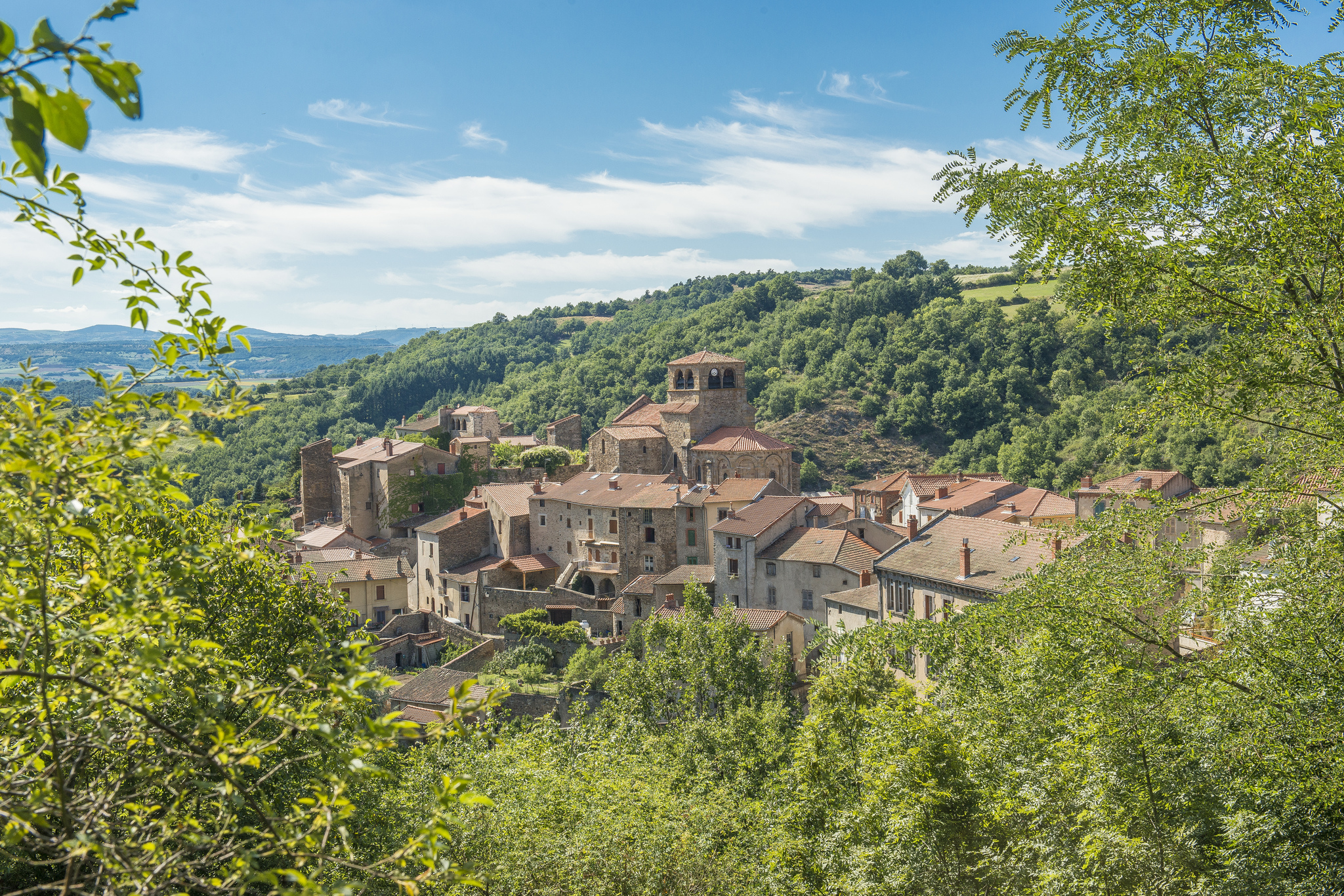 Auzon - Petite citée de caractère Auzon - Petite citée de caractère