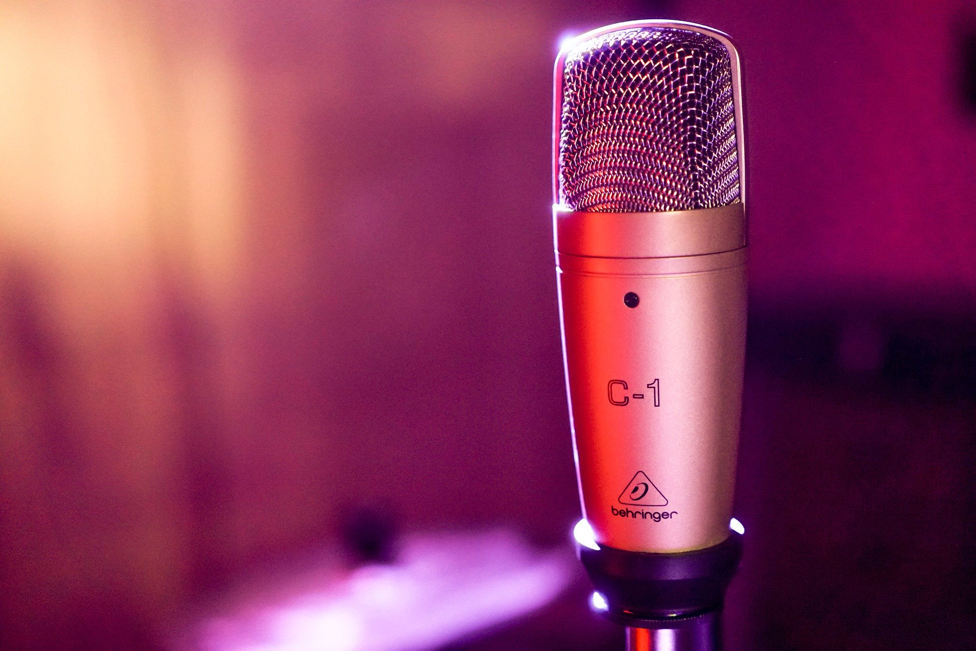 Microphone
