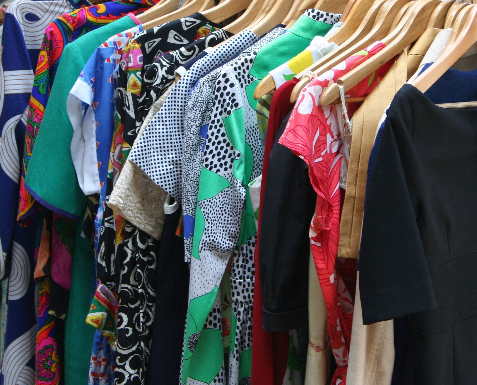 EVE-bourse au vêtements-pixabay EVE-bourse au vêtements-pixabay