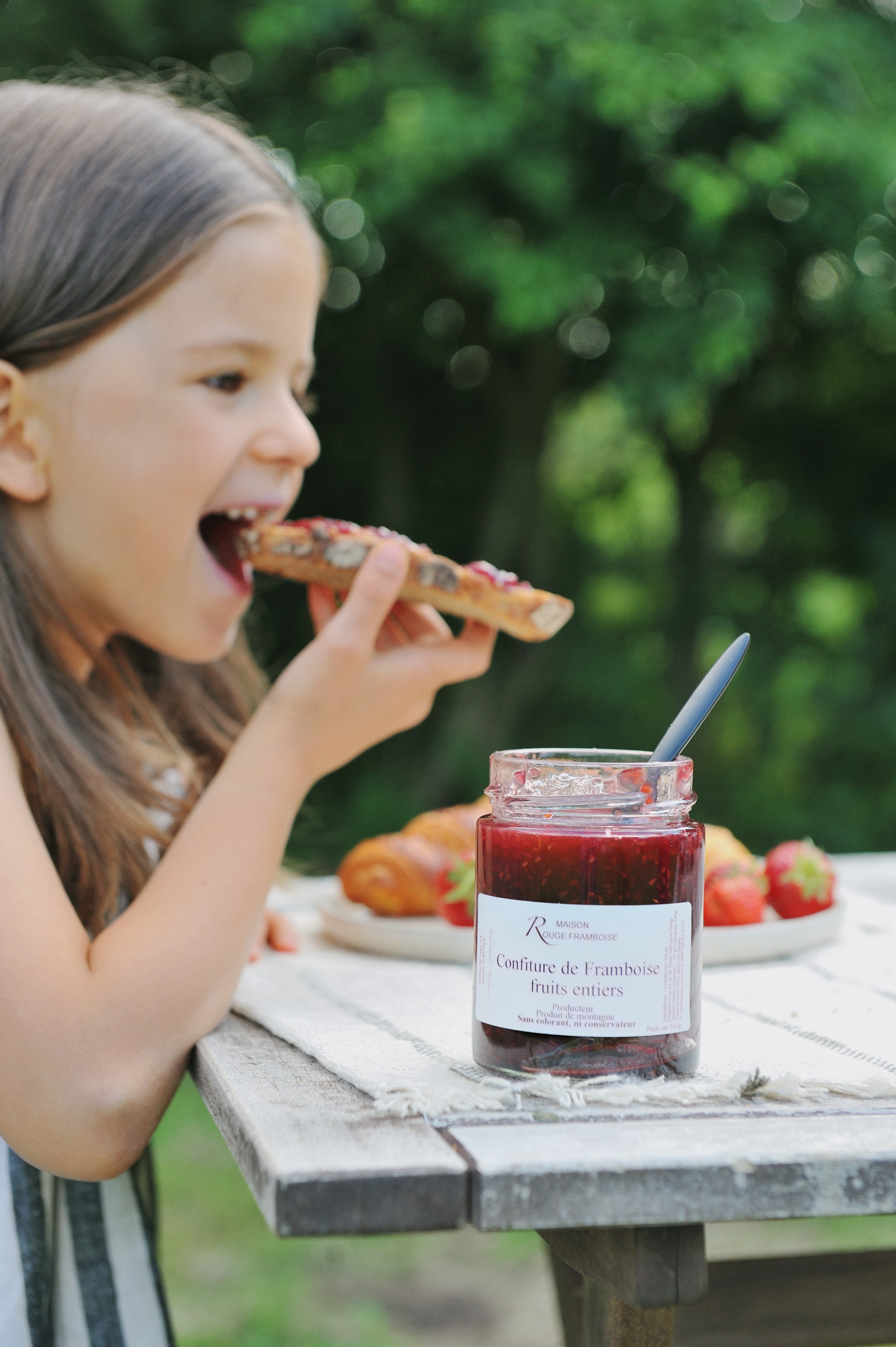 Goûter "Maison Rouge Framboise"_Le Mas-de-Tence Goûter "Maison Rouge Framboise"_Le Mas-de-Tence