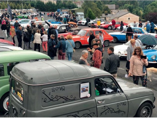 Expo de véhicules anciens_Le Chambon-sur-Lignon
