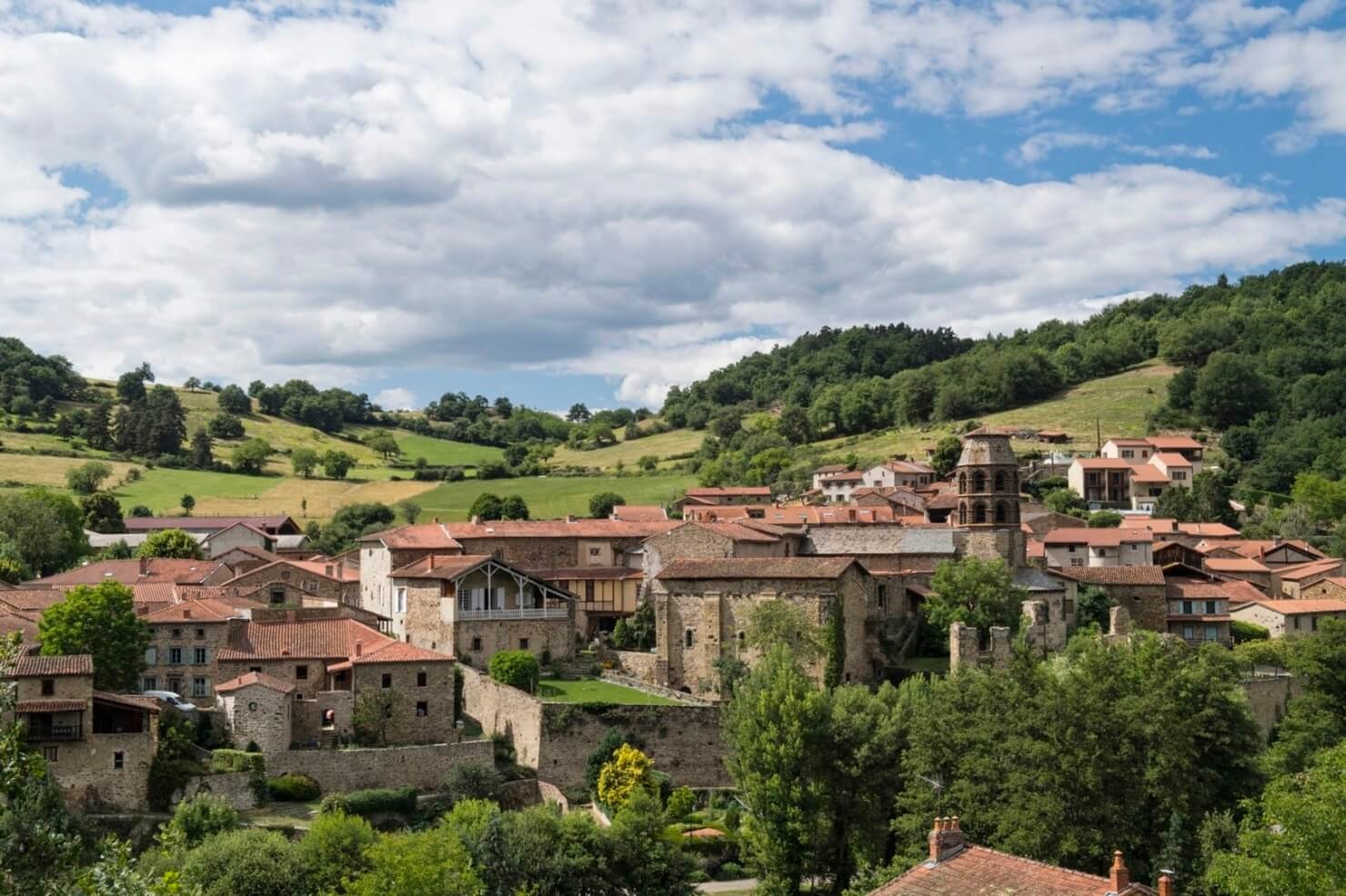Marchés animés de producteurs etartisans_Lavaudieu