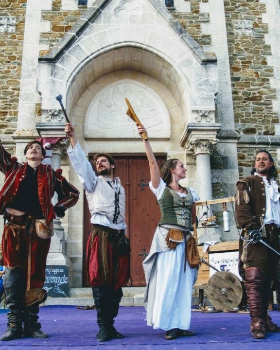 Scarashow, spectacle de capes et d'épées_Le Puy-en-Velay