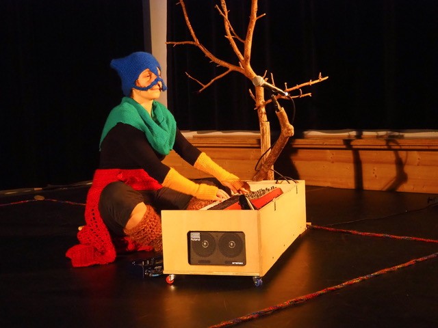 Théâtre du Mayapo - (Les Yeux dans) Les Yeux, la Bouche, le Nez_Le Puy-en-Velay