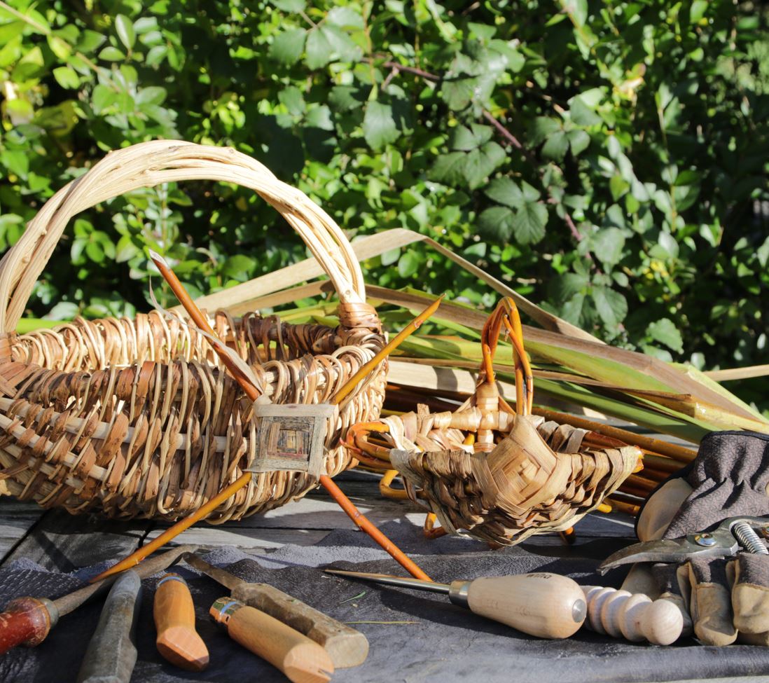 Atelier vannerie sur fond croisé_Le Chambon-sur-Lignon