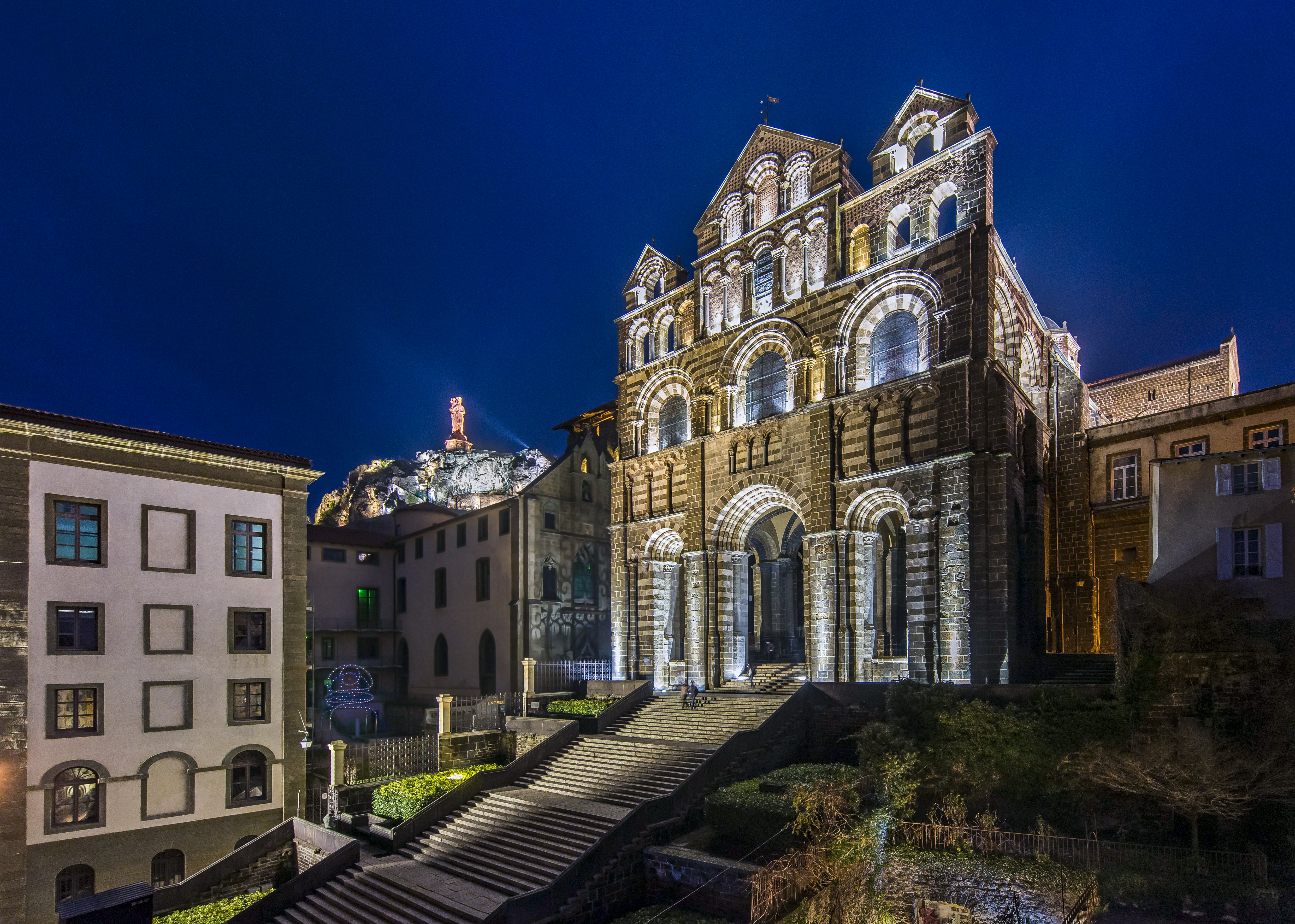 Cathédrale Notre-Dame du Puy_Le Puy-en-Velay