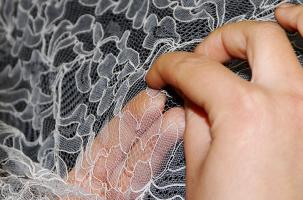 Création d'un bracelet en dentelle
