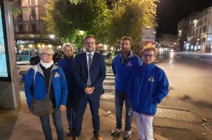 Aurélien Duvergey et des membres de l'association vivre et conduire