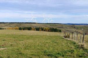 L'horizon dans le secteur du Mézenc avec les éoliennes (projection).