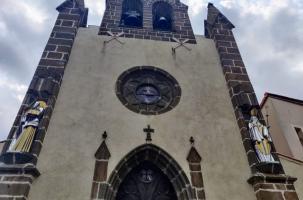 Les statues de l'église de Cussac sont signées Dominique Kaeppelin.