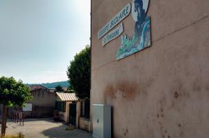 L’école élémentaire publique La Fontaine à Vals près Le Puy.
