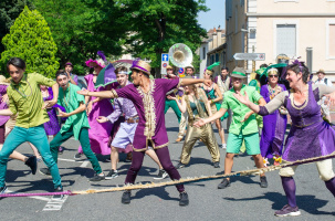 Les Po Boys Street Parade vont vibrer les rues. 