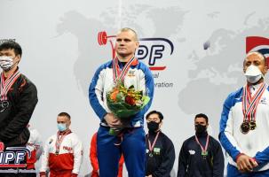 Hassan El Belghiti remporte le bronze aux mondiaux 2021 de powerlifting.