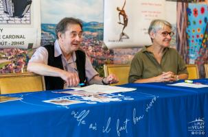 Une exposition orchestré par Jacques Bernard (à droite sur la photo)