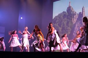 Hommage au Puy avec le spectacle ICI