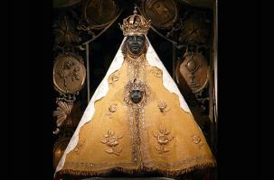 La Vierge Noire de la Cathédrale Notre-Dame-du-Puy-en-Velay.