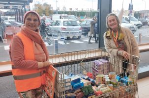 Les bénévoles de la banque alimentaire s'investissent lors des collectes