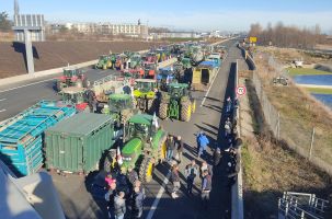 Manifestation agriculteurs A71 Brezet