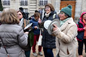 Lundi 17 avril, à 20h, un concert de casseroles devant la mairie du Puy