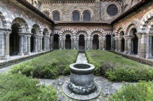 Cloître de la cathédrale du Puy-en-Velay