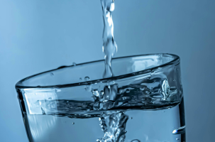 Par sécurité, ne buvez plus l'eau du robinet.