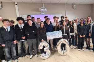 Un plein de sourires pour les élèves du lycée Jean Monnet 