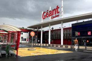 Dans quelques semaines, la bannière Intermarché trônera à la place du Géant Casino.