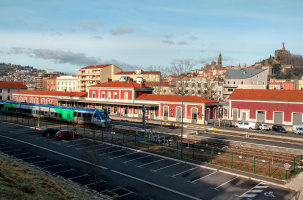 Nombreux sont les usagers de la ligne Le Puy-St-Etienne. Ces derniers devront patienter. 