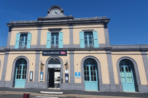 La gare ferroviaire de Brioude. 