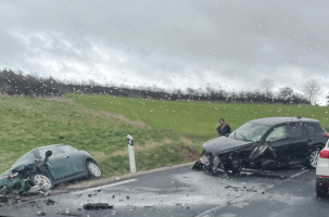 Violent choc pour trois véhicules sur la RN88