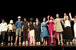 Des jeunes, du théâtre et du talent parmi les élèves du collège Saint-Louis. 