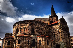 La commune de Saint-Paulien est actuellement dirigée par Marie-Pierre Vincent.