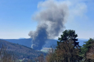 Cette photo de l'incendie a été prise de la commune voisine du Pertuis. 