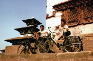 La preuve de leur arrivée en Solex à Katmandou