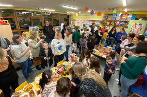 Les parents occupent l'école Lucie Aubrac et réfléchissent aux actions à venir. 