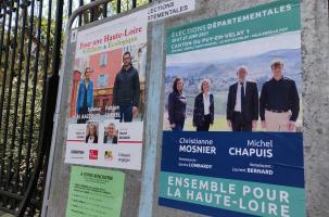 Panneaux électoraux pour les départementales 2021 sur le canton Le Puy 1.