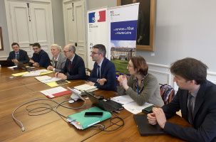 Dense est le travail de compilation et de vérification des candidatures par la préfecture.