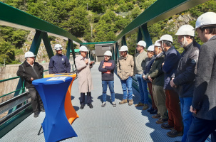 Elus locaux et départementaux étaient venu au lâcher de saumons ce 23 mai 2025