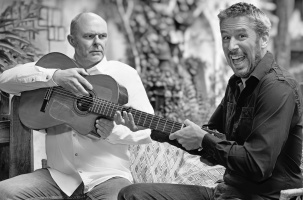Yvan Marc (à gauche) et Rémi Peyrache, deux fines lames de la chanson française. 