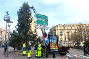 Un détail indique que Noël approche... Sauriez-vous le retrouver dans la photo ? 