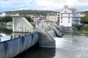 La puissance de la Loire comme source d'énergie propre dans la cité de l'eau et du vélo. 