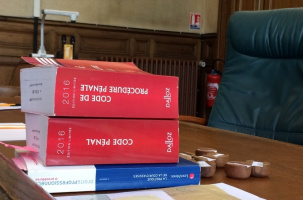 Chaque année, des citoyens sont tirés au sort pour devenir juré d'Assises. 