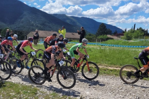 Des vélos, du soleil et des chemins... what else ? 