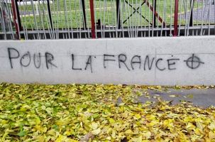Un tag raciste fait le week-end dernier sur l'enceinte du lycée de la Roche-Arnaud.