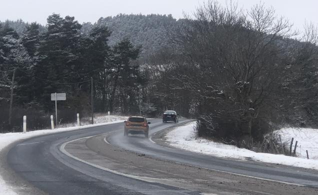 Si la neige rend heureux les enfants, elle peut aussi échauffer les plus grands...