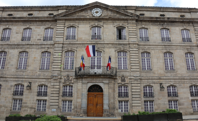 Qui sera le nouveau locataire de la mairie du Puy-en-Velay, en mars 2026 ?