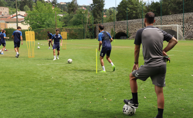 Les joueurs du Puy-en-Velay FC ont retrouvé le chemin de la pelouse