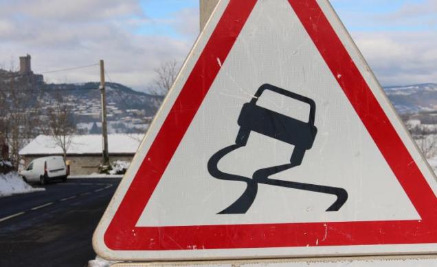 Puy-de-Dôme en vigilance jaune neige verglas
