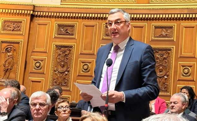 O. Cigolotti, expert en conflits militaires, est l'un des deux sénateurs de la Haute-Loire